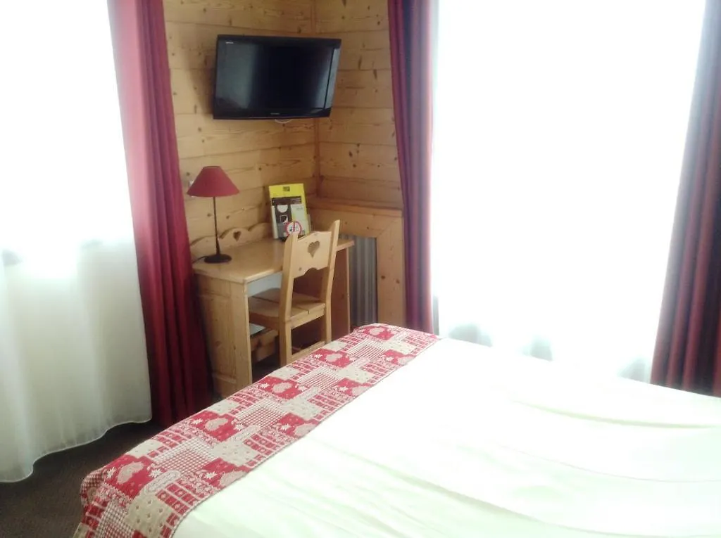 Logis Le Pont De Champ Hotel Beaucroissant